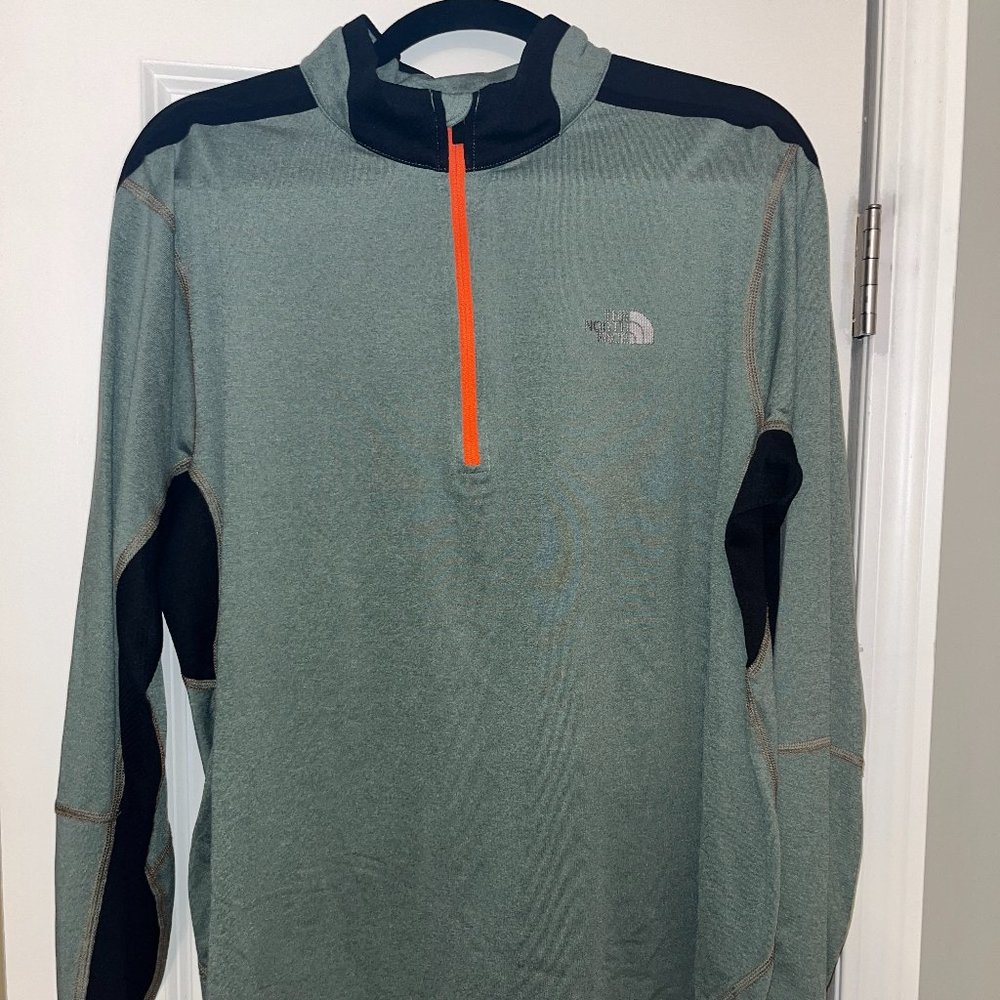 North Face Large Quarter Zip Sweater